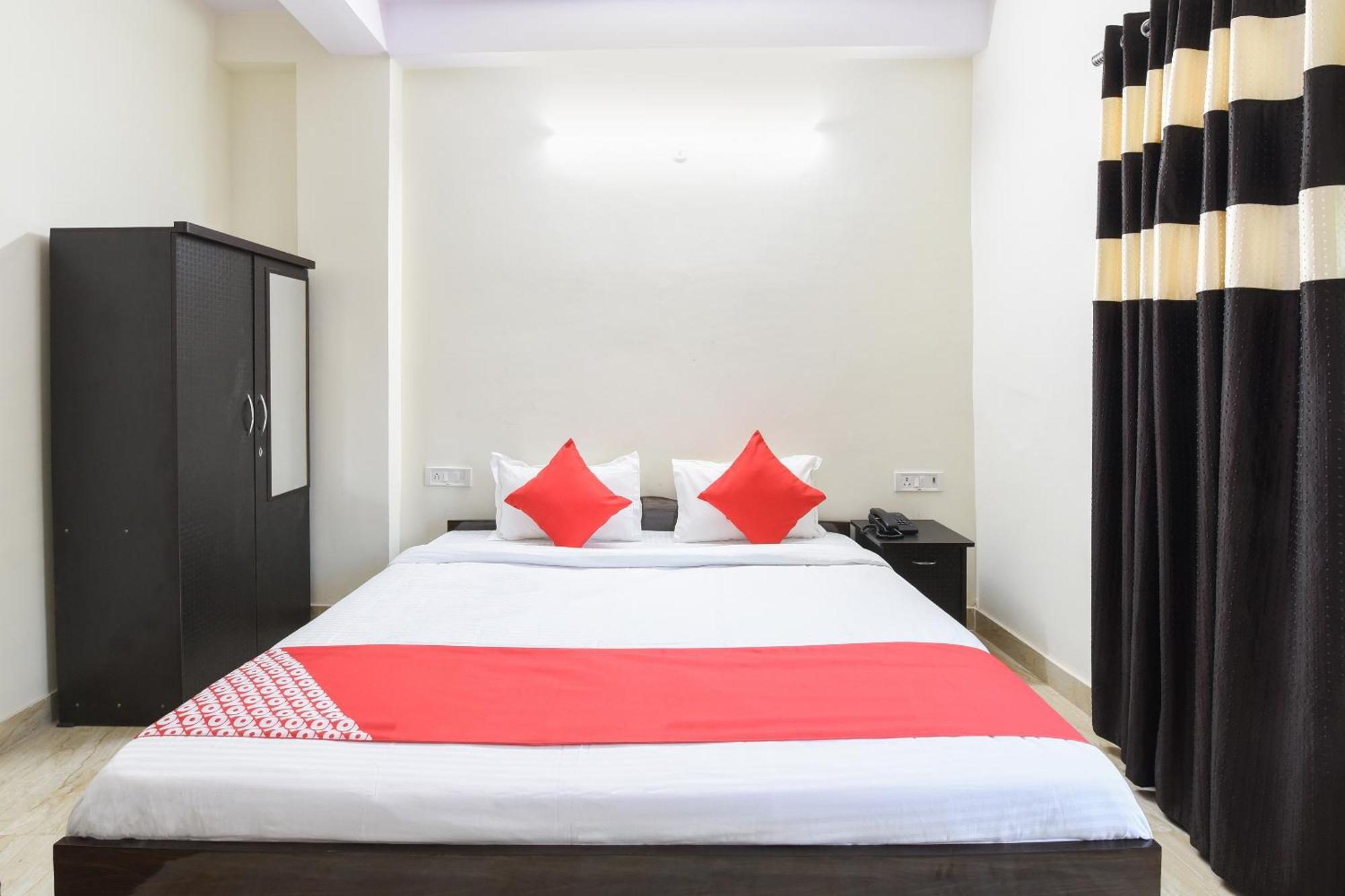 Hotel O Club Residency New Delhi Exteriör bild