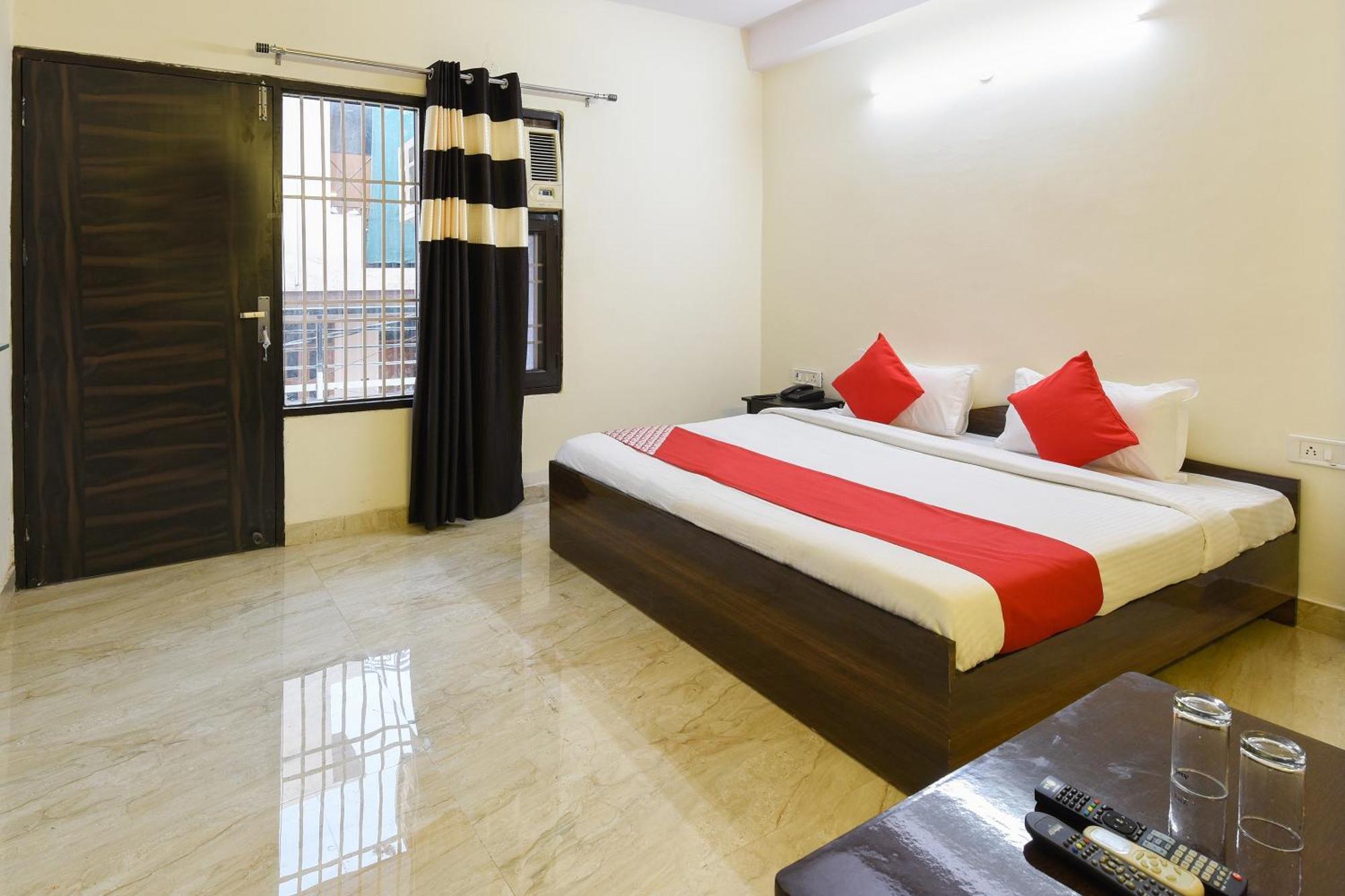 Hotel O Club Residency New Delhi Exteriör bild